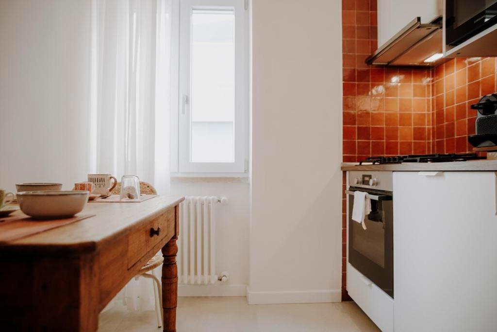 Petrarca17 Guest House A Due Passi Dal Mare Терачина Екстериор снимка